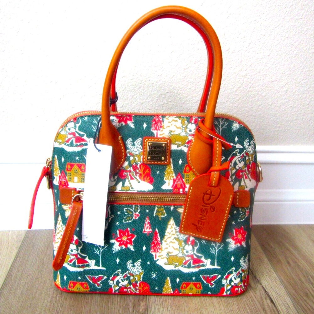 Disney Dooney & Bourke crossbody bag! Featuring Mickey and Minnie!